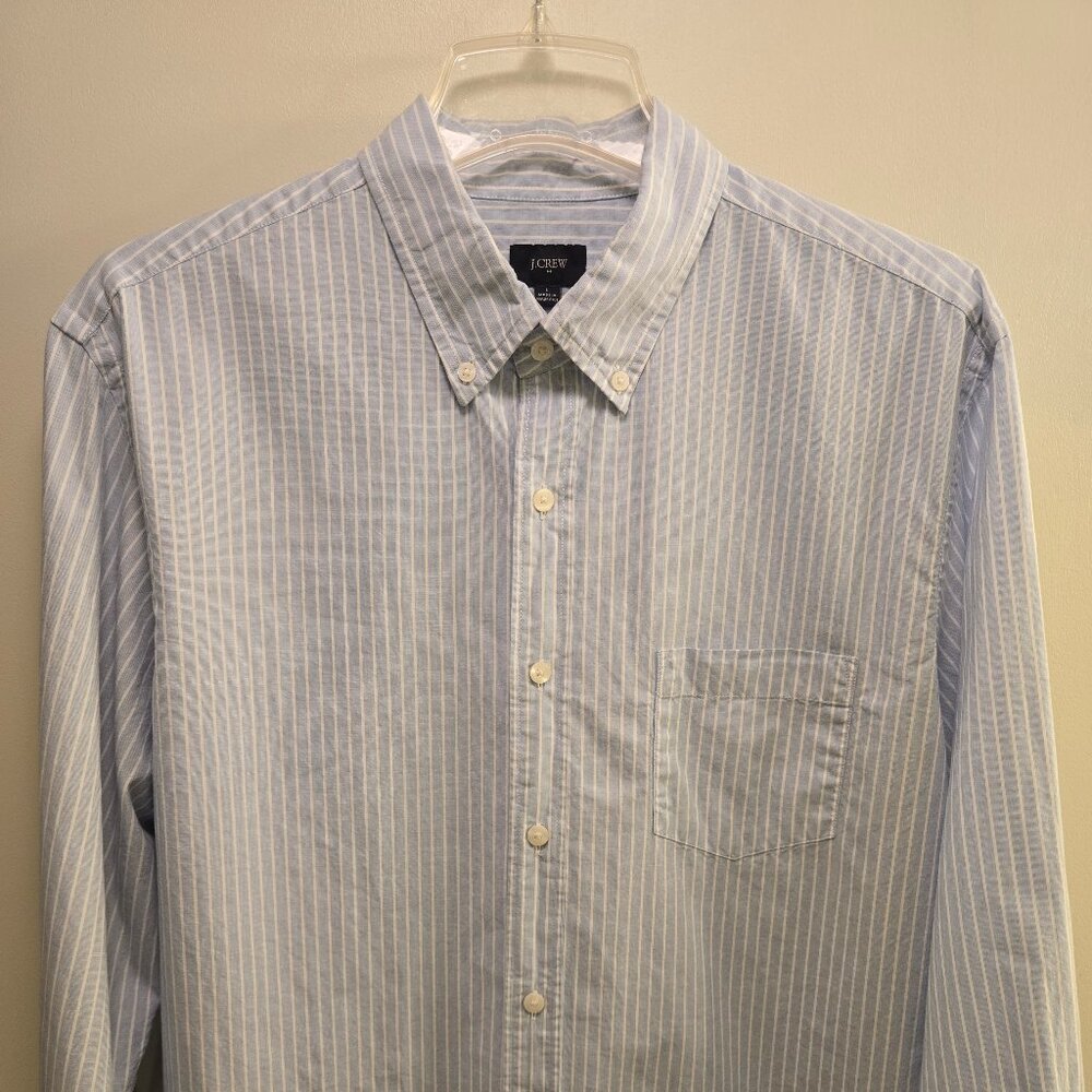J. Crew Men's Blue and White striped Shirt